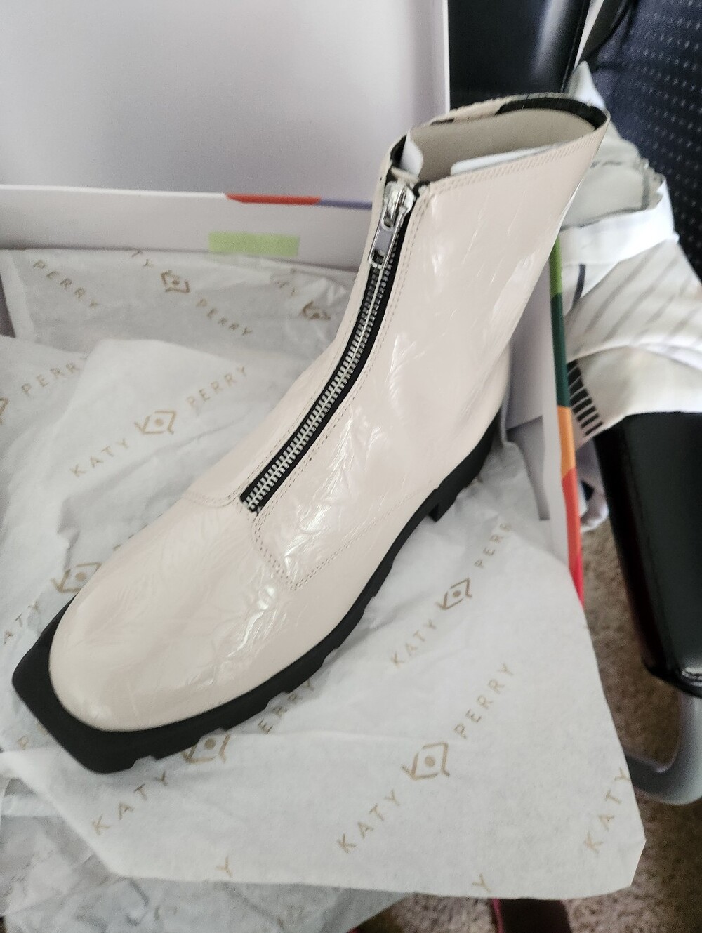 Katy Perry The Daarling Combat Boot White Faux Leather Front Zip Boot NWT 11M 41